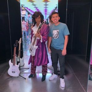 Meet your Posher, Edgar